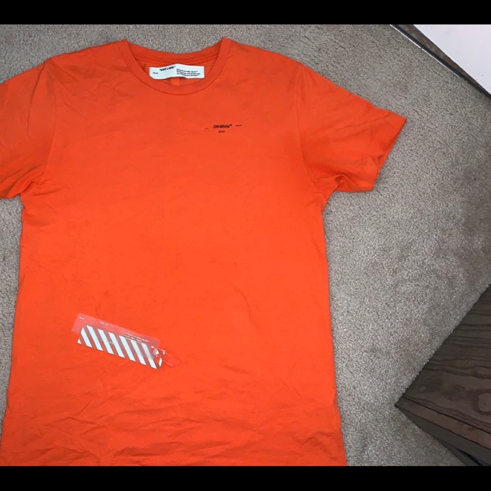 Large Off white orange t-shirt